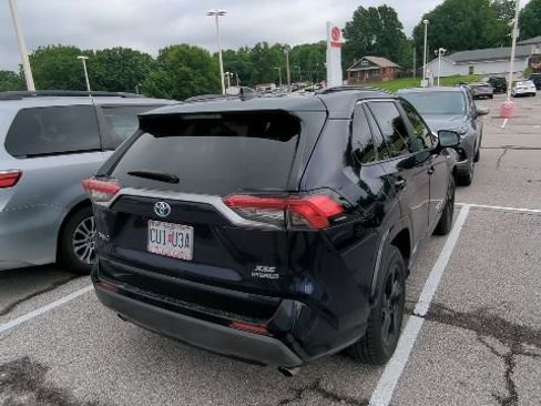 Certified 2019 Toyota RAV4 XSE w/ XSE Weather Package AWD/4WD image 9