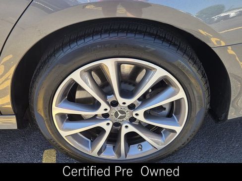 Certified 2022 Mercedes-Benz E 450 4MATIC Sedan image 15