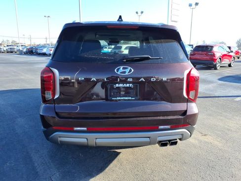 Used 2024 Hyundai Palisade Limited image 4