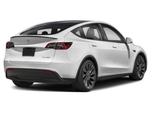 Used 2022 Tesla Model Y Long Range AWD/4WD image 2