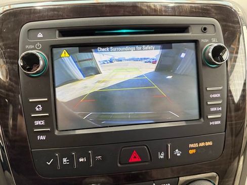 Used 2015 Buick Enclave Leather image 19