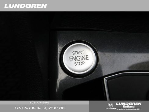 Used 2020 Volkswagen Tiguan SEL w/ 3rd Row Seat Package image 27