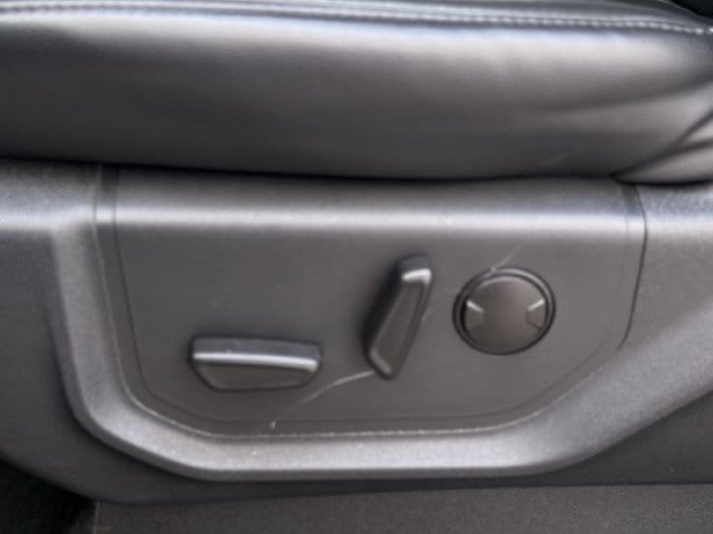 Used 2024 Ford Expedition XLT RWD image 27