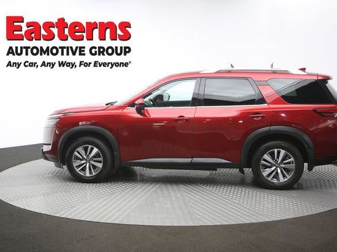 Used 2022 Nissan Pathfinder SL AWD/4WD image 60