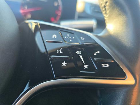 Certified 2022 Mercedes-Benz S 500 4MATIC image 32