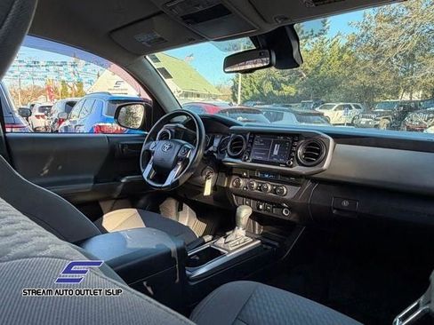 Used 2021 Toyota Tacoma SR5 image 9