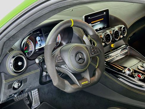 Used 2019 Mercedes-Benz AMG GT R image 16
