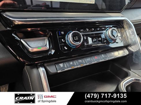 Used 2025 GMC Sierra 3500 Denali Ultimate AWD/4WD image 19