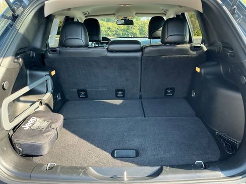 Used 2016 Jeep Cherokee Trailhawk w/ Leather Interior Group image 19