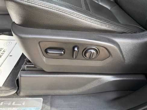 Used 2019 GMC Sierra 1500 Denali w/ Denali Ultimate Package image 15