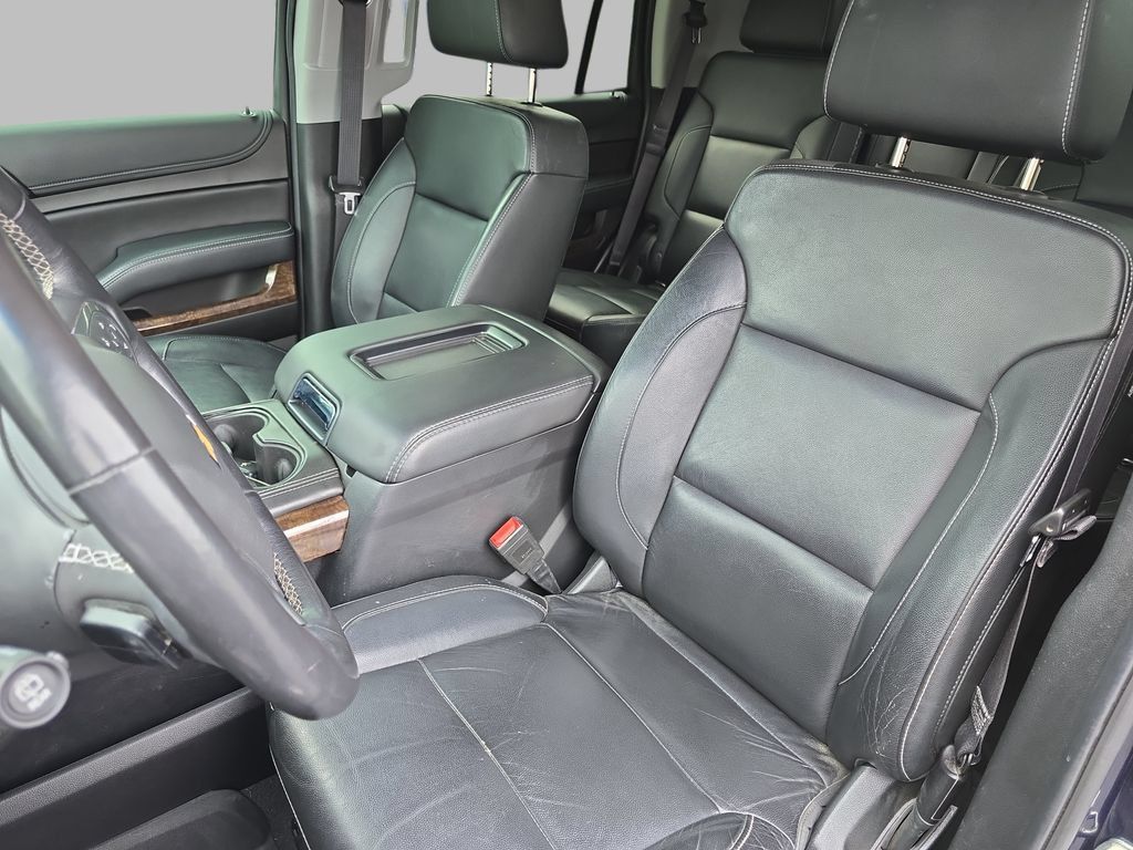 Certified 2020 Chevrolet Tahoe LT w/ Luxury Package AWD/4WD image 17