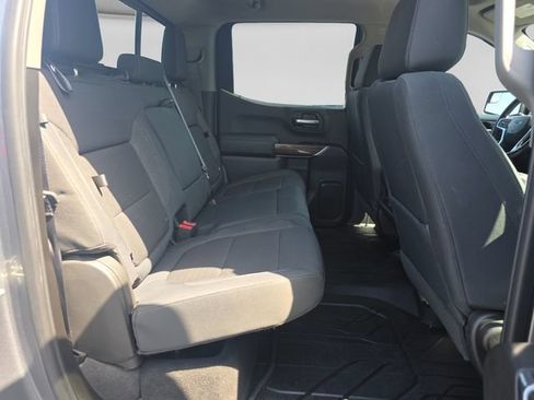Used 2019 Chevrolet Silverado 1500 LT Trail Boss AWD/4WD image 11