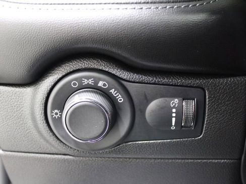 Used 2024 Dodge Durango SXT image 44