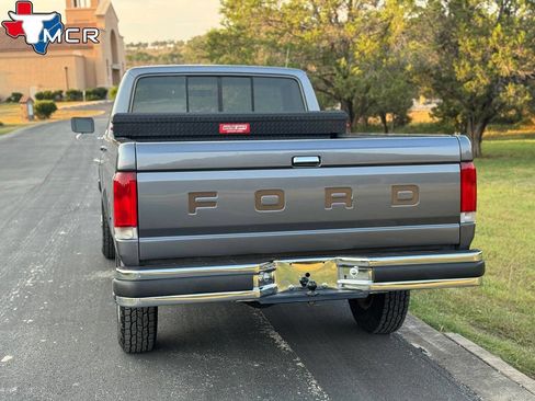 Used 1989 Ford F250 XL 2dr 4WD Standard Cab LB image 7