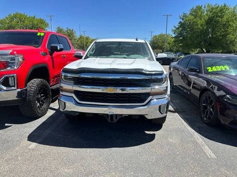 Used 2018 Chevrolet Silverado 1500 LT w/ Texas Edition RWD image 8