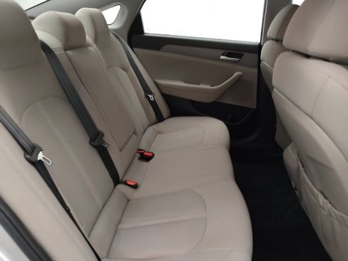 Used 2018 Hyundai Sonata SE FWD image 19