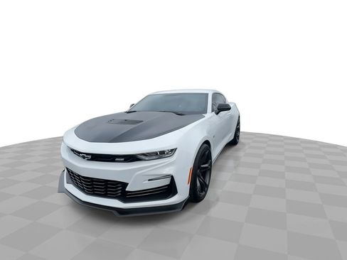 Used 2020 Chevrolet Camaro SS image 3