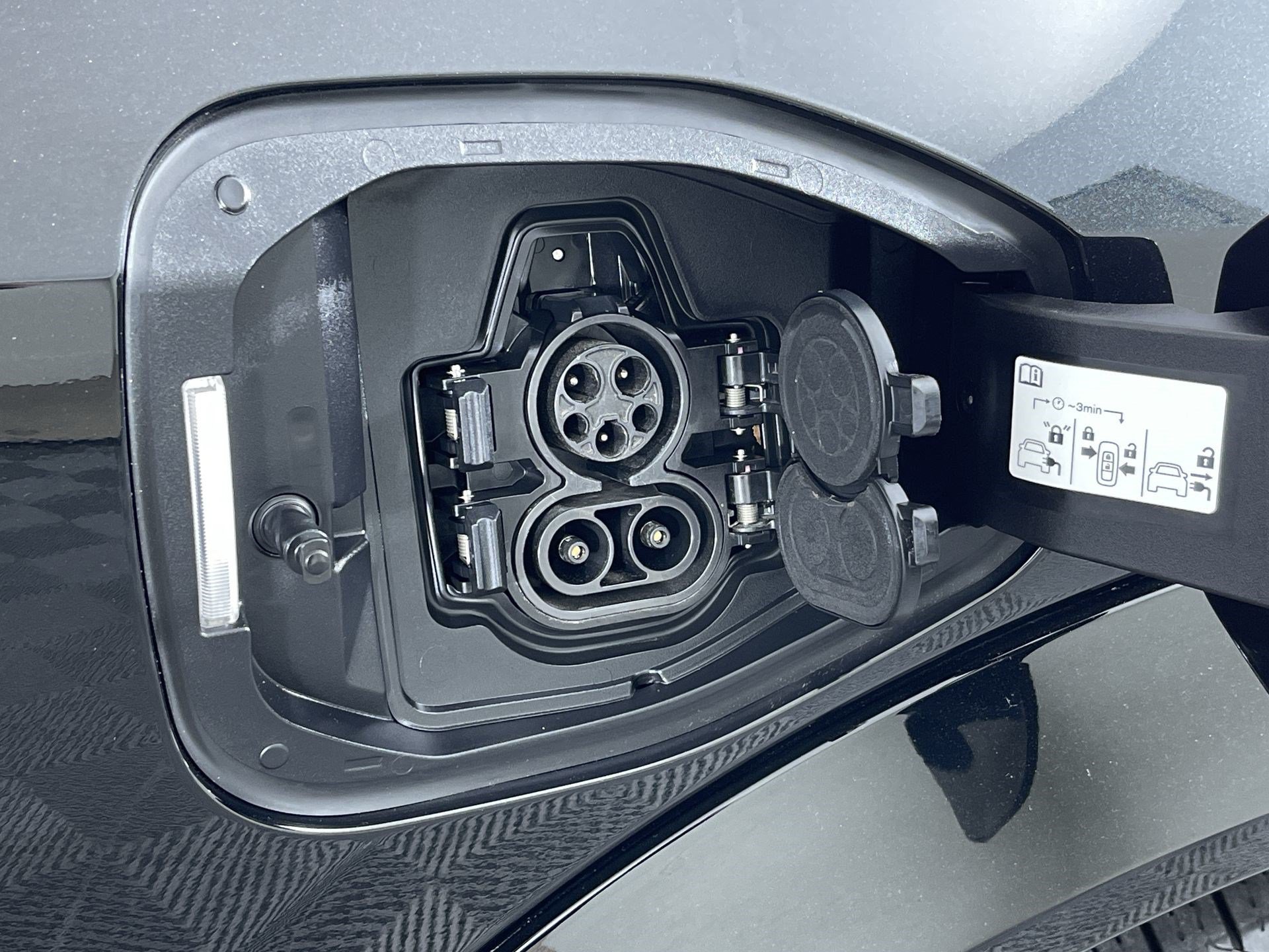 Certified 2024 Nissan Ariya AWD image 29