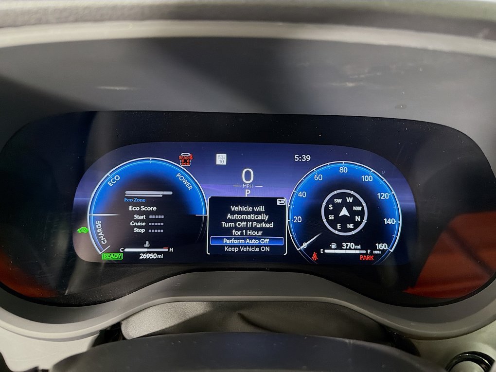 Used 2025 Toyota Sienna XSE AWD/4WD image 18