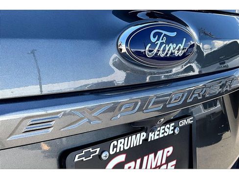 Used 2019 Ford Explorer XLT w/ Equipment Group 202A AWD/4WD image 24