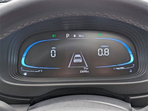 Used 2023 Hyundai Venue SEL w/ Cargo Package image 18