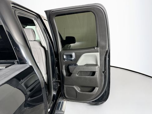 Used 2018 Chevrolet Silverado 1500 Custom w/ Custom Value Package image 27