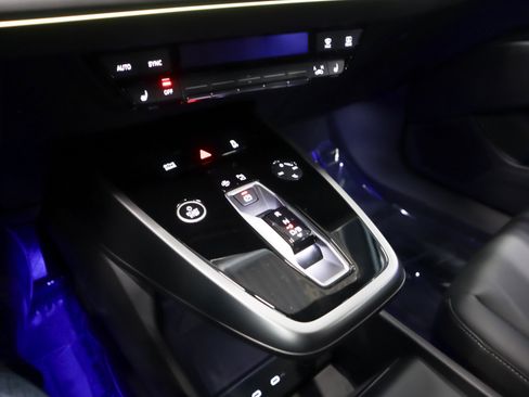 Certified 2024 Audi Q4 e-tron Premium Plus image 20