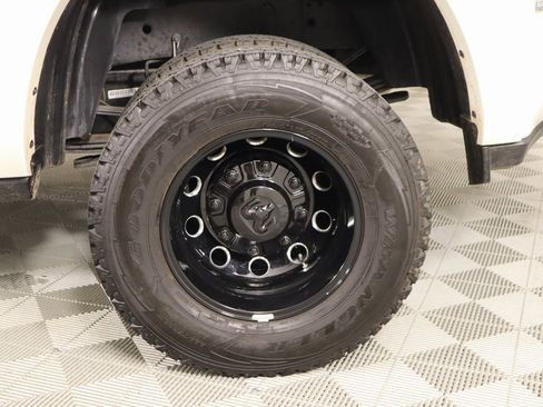 Used 2024 RAM 3500 Limited image 18