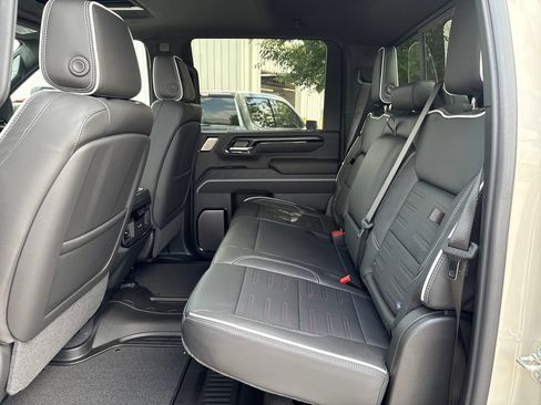 New 2026 GMC Sierra 2500 AT4X w/ LPO, Black Badging Package AWD/4WD image 41