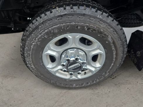 Used 2025 Ford F350 XLT w/ FX4 Off-Road Package image 9