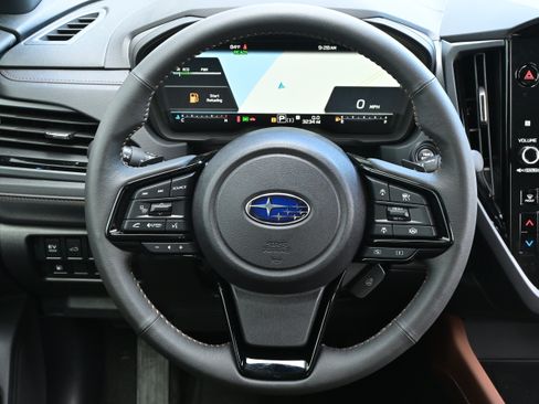 Used 2025 Subaru Forester Touring AWD/4WD image 17