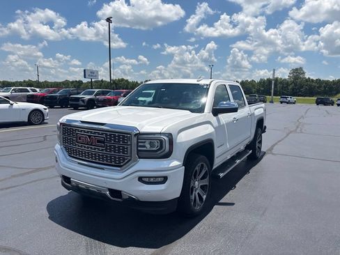 Used 2018 GMC Sierra 1500 Denali AWD/4WD image 5