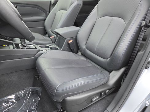 Used 2025 Subaru Forester Limited w/ Popular Package #2 image 28