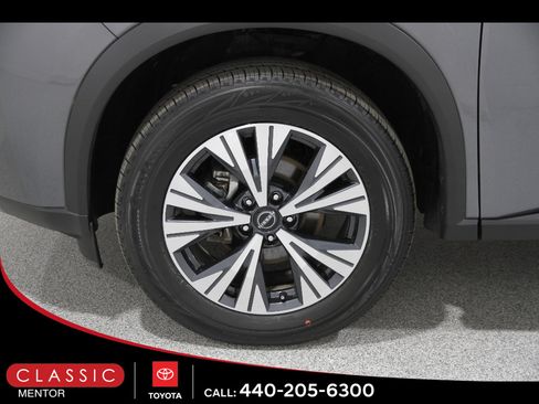Used 2023 Nissan Rogue SV AWD/4WD image 21
