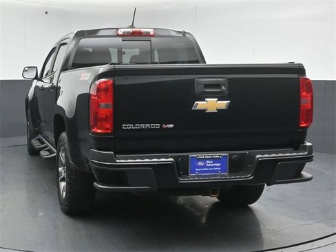 Used 2017 Chevrolet Colorado Z71 image 6