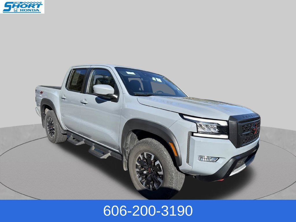 Used 2023 Nissan Frontier PRO-4X w/ Technology Package AWD/4WD image 3