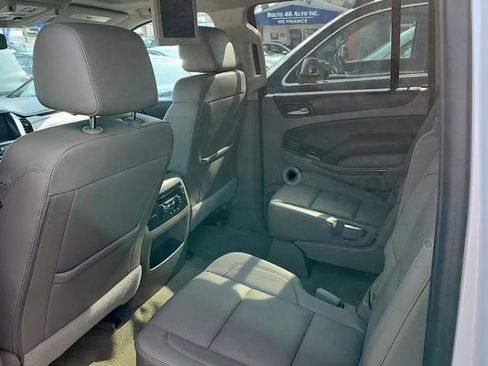 Used 2017 Chevrolet Suburban Premier image 7