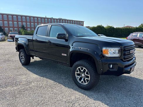 Used 2019 GMC Canyon All Terrain w/ Trailering Package AWD/4WD image 3