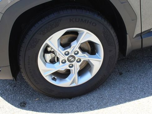 Used 2024 Hyundai Tucson SE AWD/4WD image 9