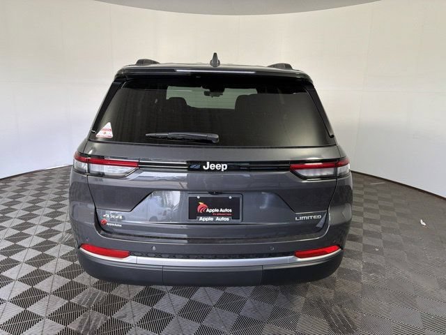 New 2026 Jeep Grand Cherokee Limited w/ Trailer Tow Package AWD/4WD image 8
