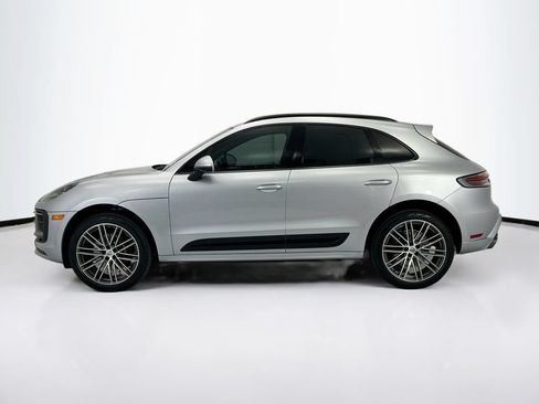 Used 2026 Porsche Macan AWD/4WD image 2