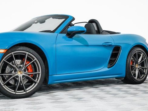 Used 2018 Porsche 718 Boxster S image 19