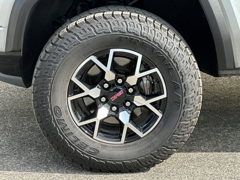 Certified 2024 GMC Canyon AT4X AWD/4WD image 36