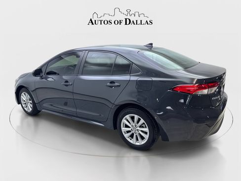 Used 2024 Toyota Corolla LE w/ LE Convenience Package FWD image 9