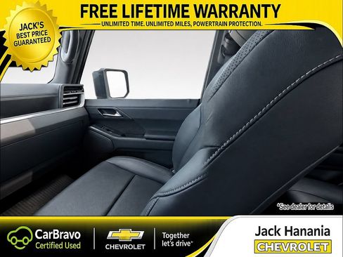 Used 2024 Lexus GX 550 w/ Accessory Package (31) AWD/4WD image 18