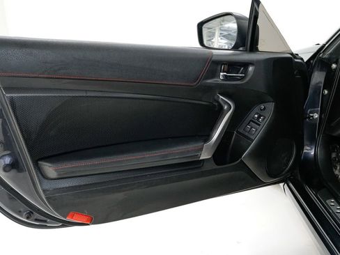 Used 2013 Scion FR-S Base image 7