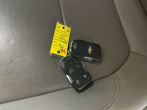 Used 2021 Chevrolet Silverado 1500 LTZ image 27