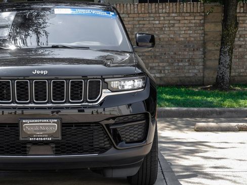 Used 2022 Jeep Grand Cherokee Laredo w/ Luxury Tech Group I image 58