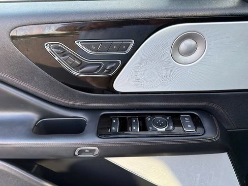 Certified 2025 Lincoln Aviator Black Label AWD/4WD image 27