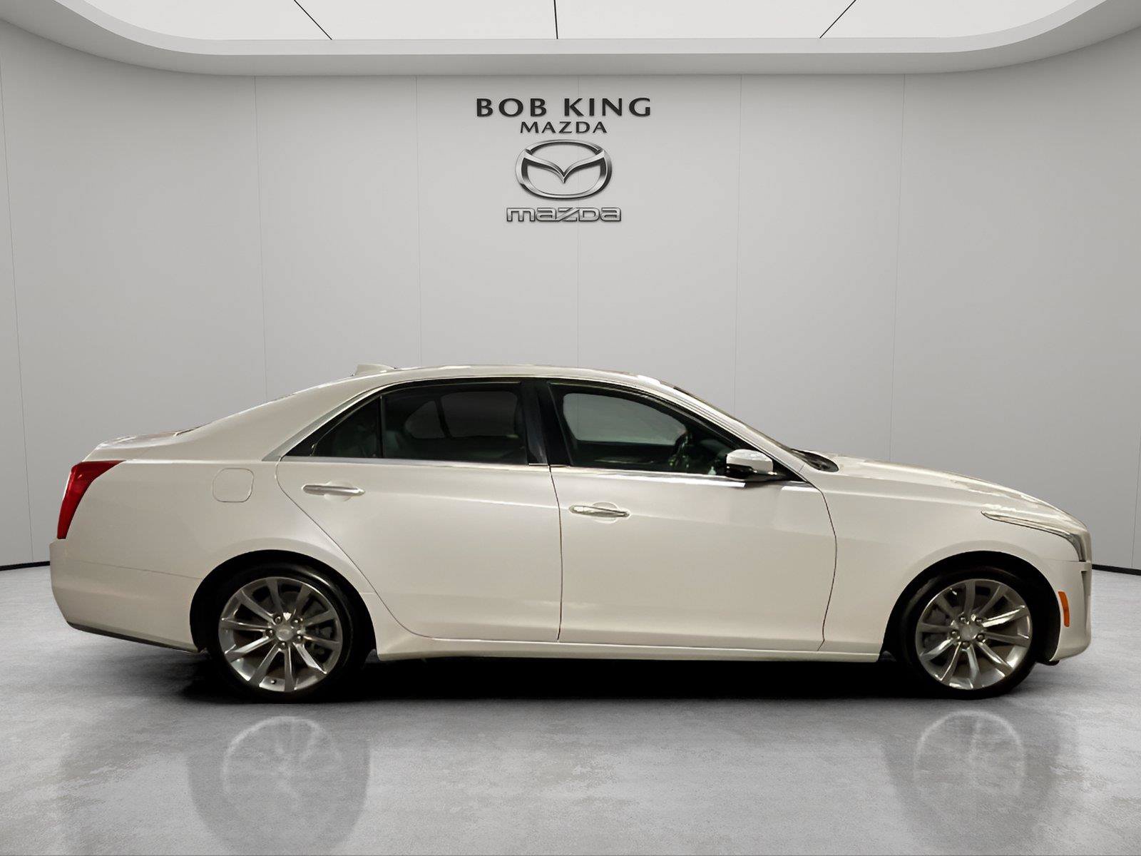 Used 2017 Cadillac CTS Luxury RWD image 6